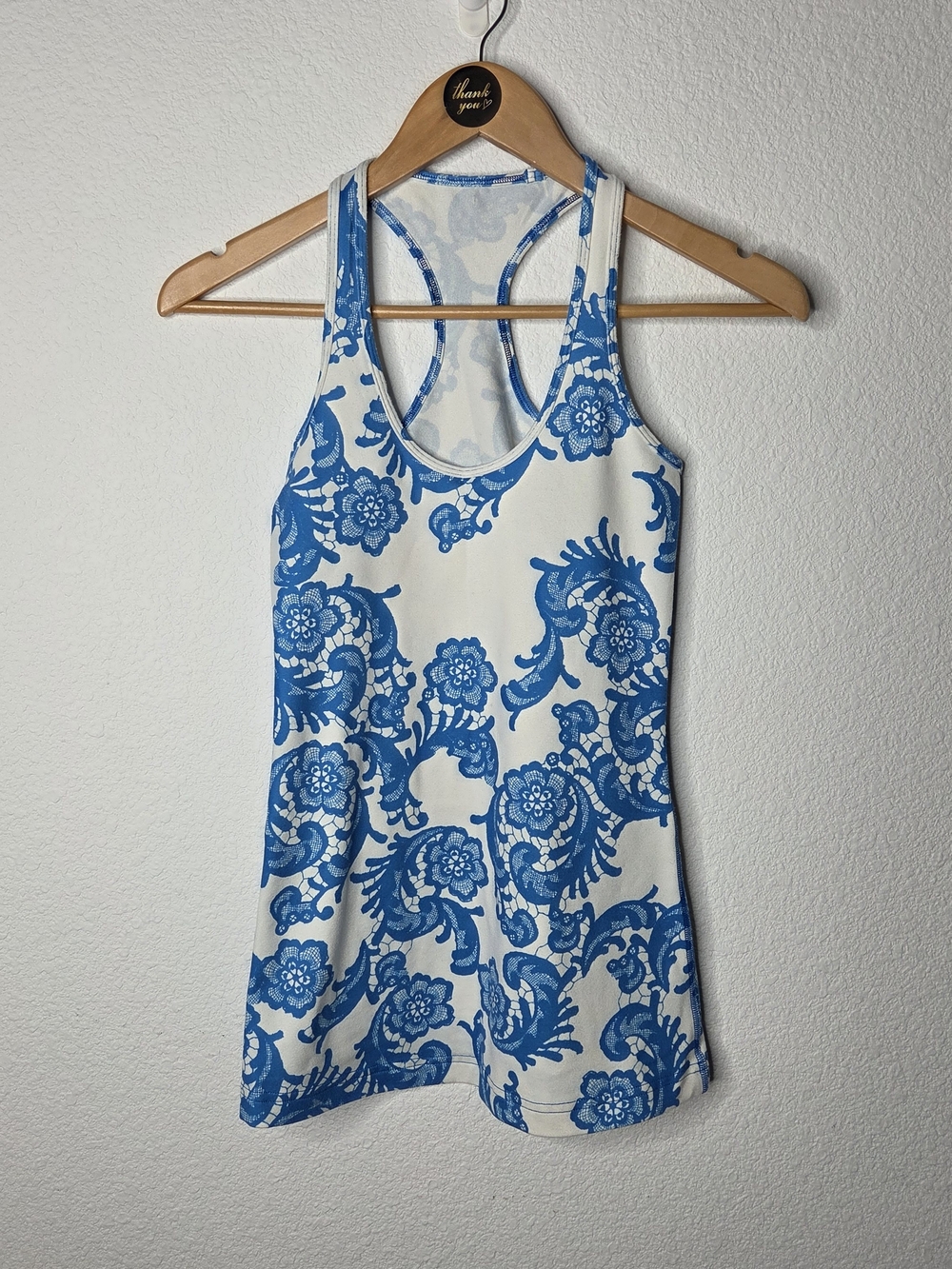 Lululemon Women’s Blue & White Floral Racerback Tank Top, Size 6